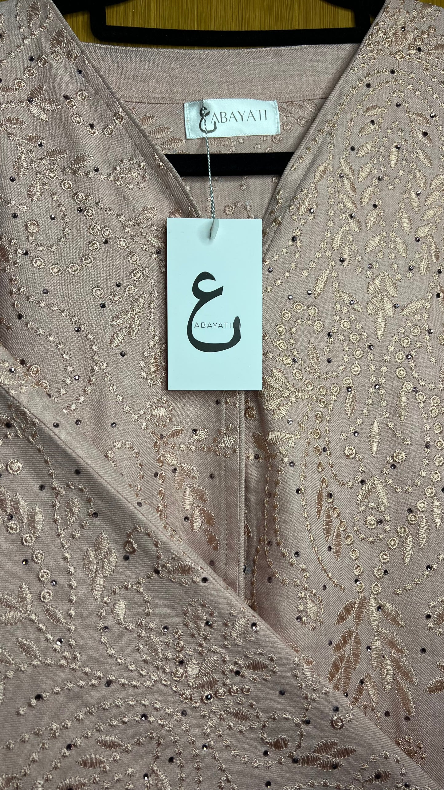 Embrodery thread abaya